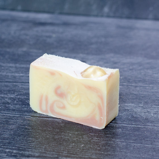 Jasmine Bergamot + Quartz
